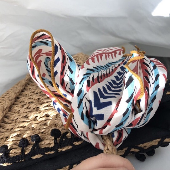 Restocked Multi-color Chic Triangle Bandana Scarf - Picture 3 of 5